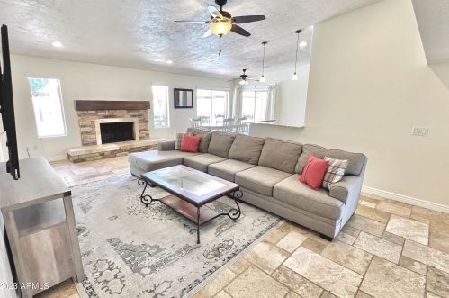 228 Angela Dr, Phoenix AZ  85022-1813 exterior