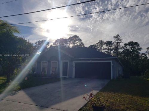 3674 Zullo St, Fort Pierce, FL 34953-5165