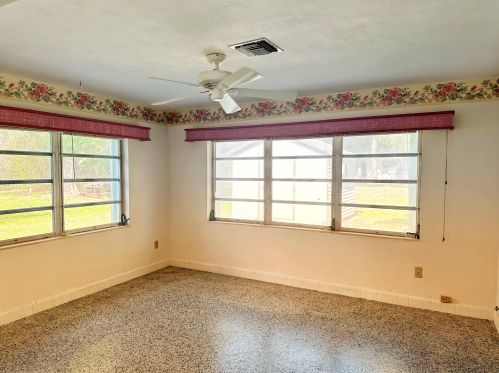5612 Winter Garden Pkwy, Fort Pierce, FL 34951-1841