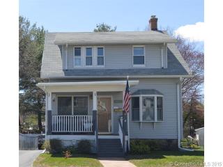 26 Ridgefield Ave, Waterbury, CT 06705-2704