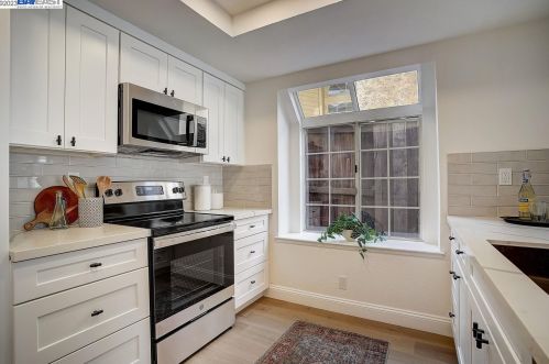1547 Trimingham Dr, Pleasanton CA  94566-8407 exterior
