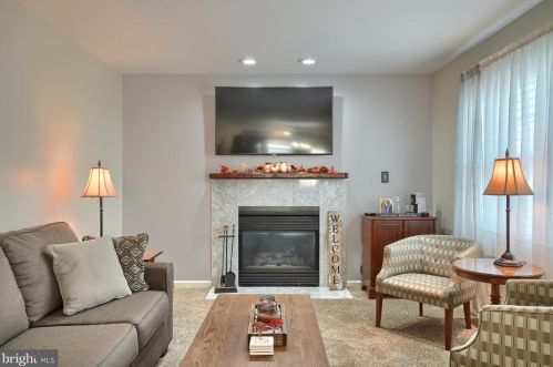 25 Dartmouth St, Harrisburg PA 17109-5100 exterior