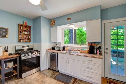 2357 Beechmont Ave, Cincinnati OH 45230-2030 exterior