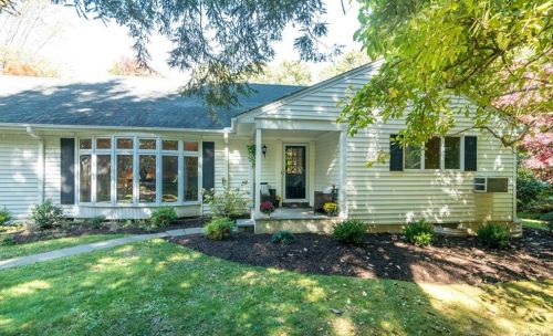 11 High Point Cir, Chappaqua, NY 10514-2503
