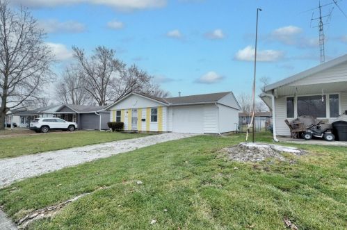 590 Rochelle Dr, Marion, OH 43302-6046