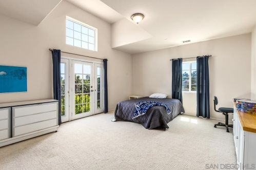 3217 Fairway Dr, La Mesa CA  91941-8049 exterior