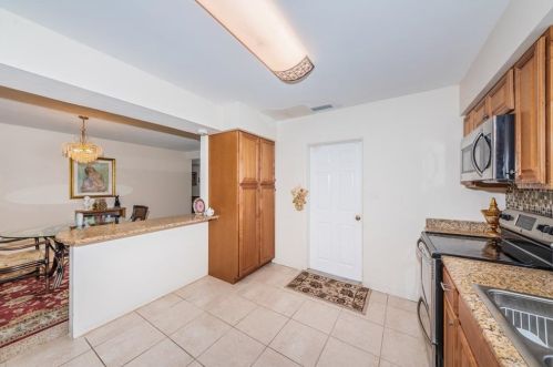 781 58th Ave, Saint Petersburg FL  33703-1601 exterior
