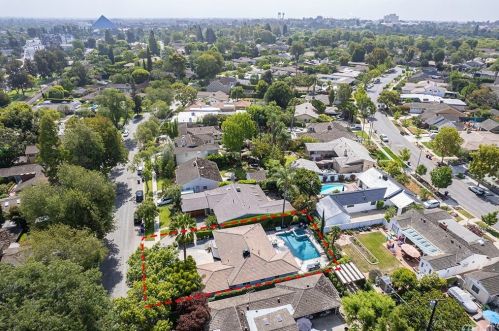 5230 El Cedral St, Long Beach CA  90815-3904 exterior