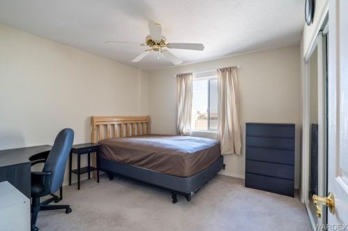 2064 Desert Palms Dr, Bullhead City AZ  86426-8803 exterior