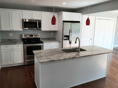 12 Field Ct, Poughkeepsie NY  12601-5209 exterior