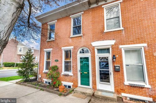1927 Shallcross Ave, Wilmington, DE 19806-2325