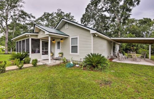 212 Avenue, Carrabelle, FL 32322-6036