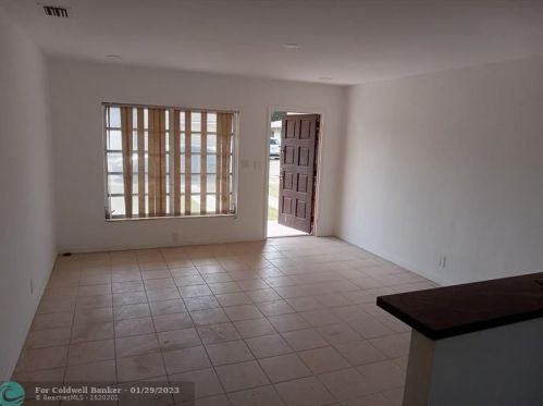 202 2nd Ter, Dania Beach FL  33004-4008 exterior