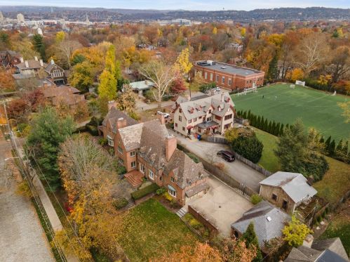 5734 Woodland Rd, Pittsburgh PA  15232-2818 exterior