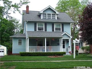 51 Stonehenge Rd, Rochester, NY 14609-3203
