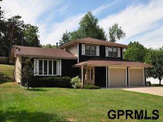 1312 95th St, Omaha, NE 68114-2286