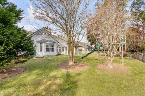 2585 Palmetto Hall Blvd, Mount Pleasant SC  29466-8076 exterior