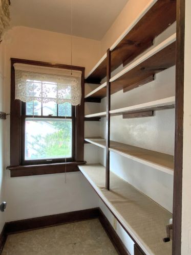 111 77 St, Milwaukee WI 53219-3743 exterior