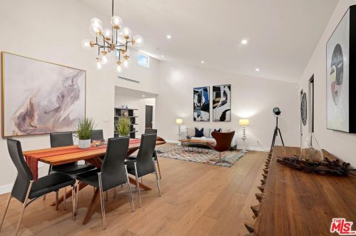 4709 Norwich Ave, Van Nuys CA  91403-2017 exterior