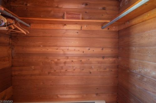 14 Holland Rd, Wantage NJ  07461-2834 exterior