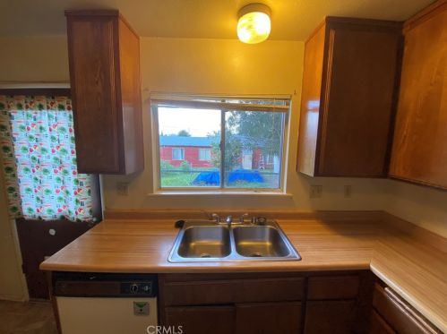 33195 Schaper St, Lake Elsinore CA  92530-6173 exterior