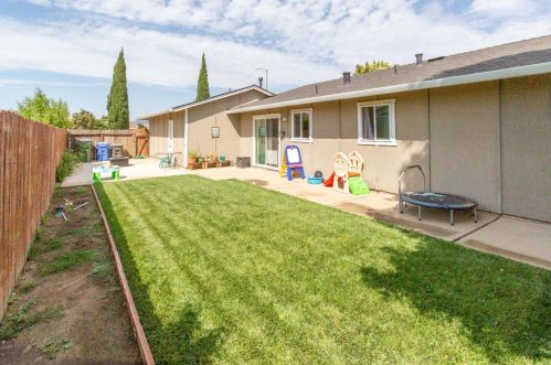 244 San Antonio Dr, Greenfield CA  93927-5421 exterior