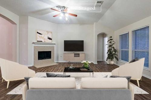 6807 Haley Ct, Pearland, TX 77584-3217