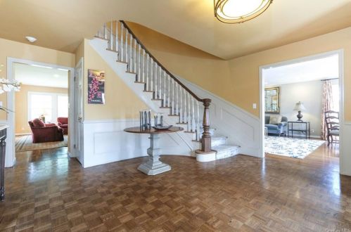 27 Myrtledale Rd, Scarsdale, NY 10583-7335