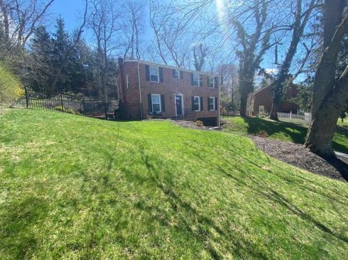 1510 High Knoll Dr, Pittsburgh, PA 15241-3312
