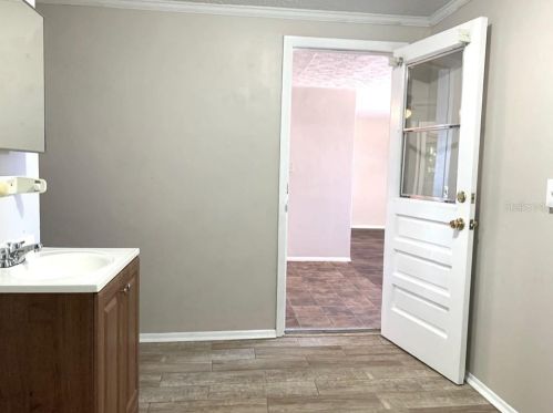 1421 Normandy Blvd, Tarpon Springs FL  34691-4957 exterior