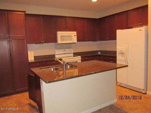 3457 Constitution Dr, Gilbert, AZ 85296-7347