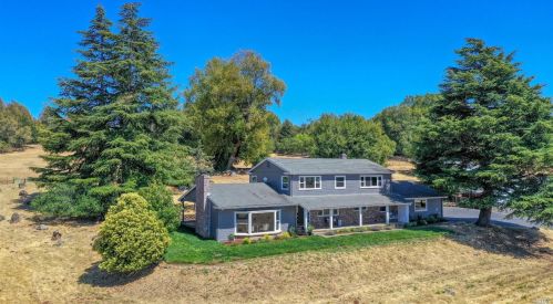 6715 Roberts Ranch Rd, Penngrove, CA 94951-8745