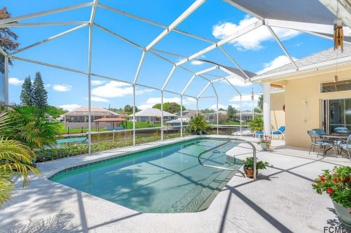 10 Chelsea Ct, Palm Coast, FL 32137-9052
