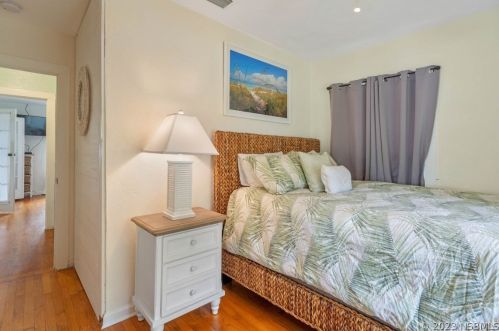 5959 Riverside Dr, Daytona Beach FL 32127-6445 exterior