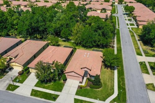 301 Laurel Falls Dr, Ruskin, FL 33572-3134