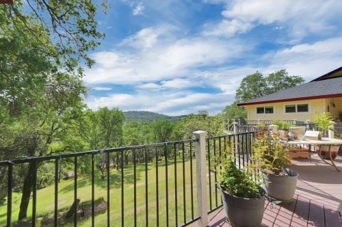 18883 Hummingbird Dr, Lake Wildwood CA  95946-9694 exterior