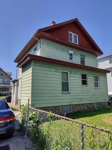 33 Linden St, United States Coast Guard Ac, CT 06320-4811