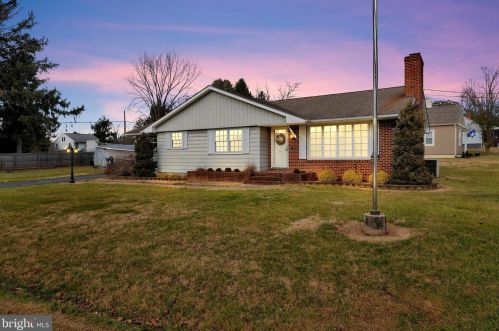 111 Meadow Dr, Blackbird, DE 19734-9424