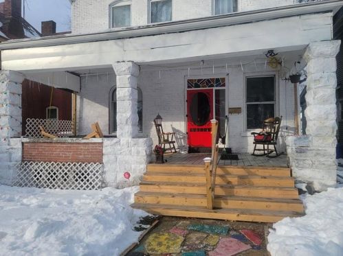 215 Wallace Ave, New Castle, PA 16101-2448