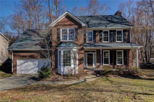 2600 Baytree Dr, Greensboro, NC 27455-1154