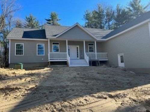 98 Range Rd, Belmont, NH 03220-4118