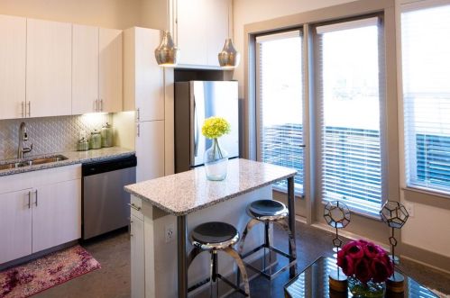 6000 Gaston Ave, Dallas, TX 75214-4418