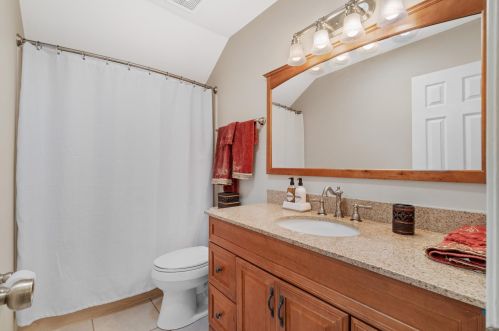 833 Boulevard Of The Champions, Shalimar FL  32579-2154 exterior