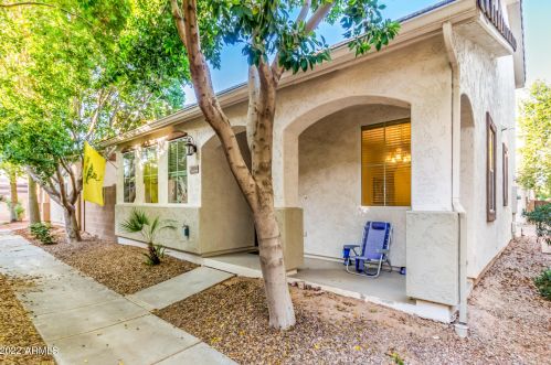 10104 Isleta Ave, Mesa, AZ 85209-7772