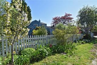 11524 Durland Ave, Seattle WA  98125-5904 exterior