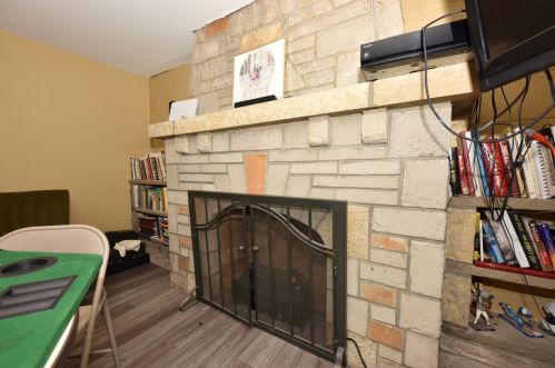 2964 82, Milwaukee WI 53219-2707 exterior