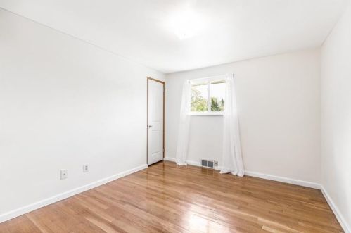 203 Blaze Dr, Glenshaw PA  15116-1009 exterior