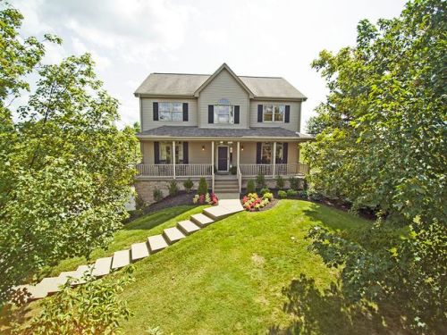 9022 Audubon Dr, Gibsonia, PA 15044-6152