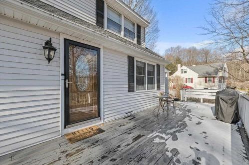 388 Cedar Hill Rd, Fishkill NY  12524-2439 exterior