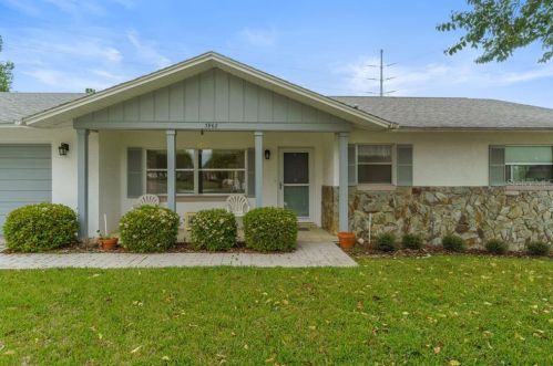 3962 Tamarisk Pt, Beverly Hills, FL 34465-3363